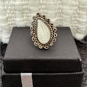 Native American Navajo Vintage Carved White Leaf Ring